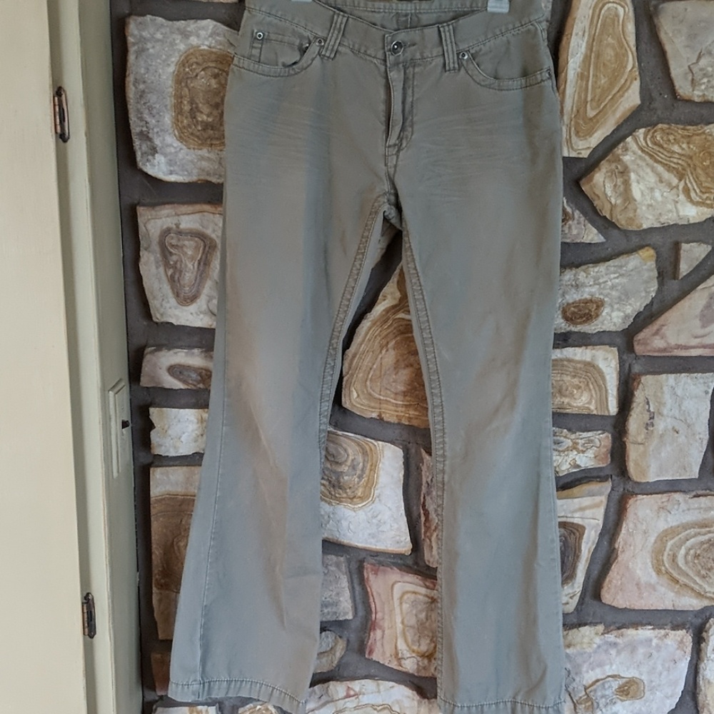 Size 32L BKE Fulton pants